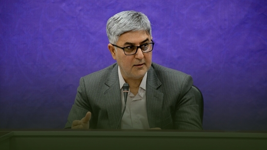 دعوت رئیس دانشگاه علوم پزشکی جهرم، از مردم و جامعه سلامت برای حضور گسترده در انتخابات ۱۱ اسفند 